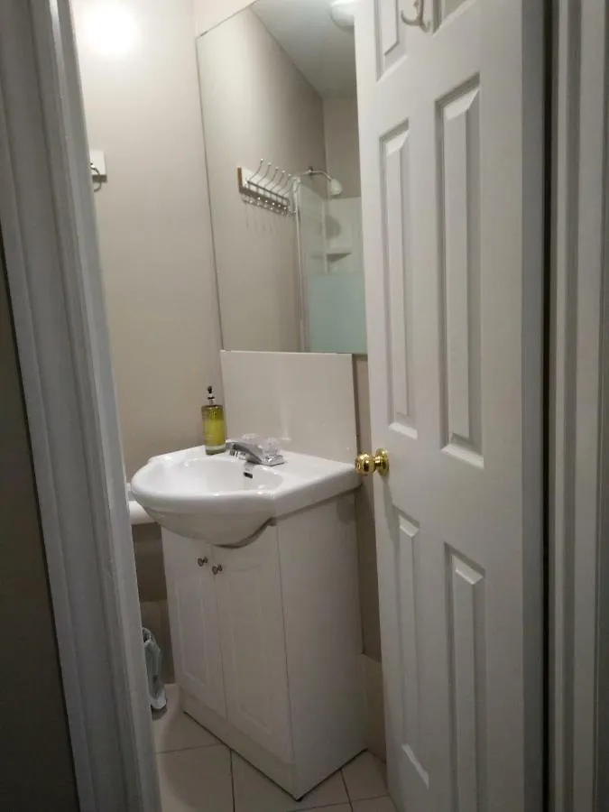** Guest house Convention Travelers Home Toronto Canada